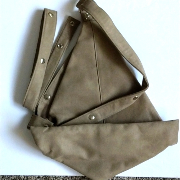 Carogi convertible Sling Bag / Backpack/bookbag Beige Handbag by Carson Rogers - Picture 3 of 5